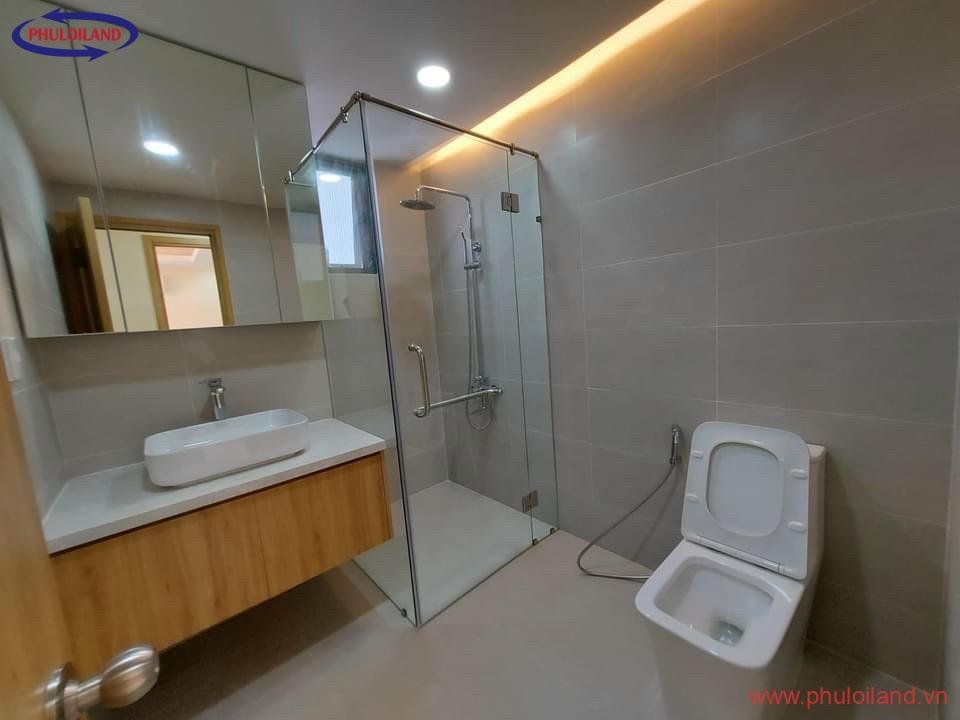 Ban can ho chung cu SaiGon South Nguyen Huu Tho Nha Be 5 - Chỉ 3.7 tỷ sở hữu căn hộ 75m2 + 01 ô đậu xe ô tô, view hồ bơi , liên hệ: 0902 894 889 Ms Phượng.