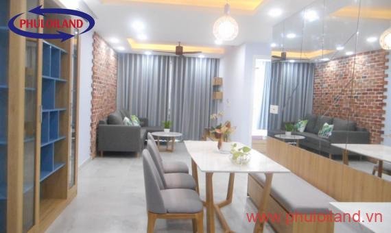 Cho thuê gấp căn hộ chung cư Scenic Valley 1, 102m2, giá 1.050usd/tháng, liên hệ: 0902 894 889 Ms Phượng.