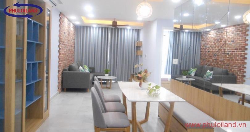 Cho thuê gấp căn hộ chung cư Scenic Valley 1, 102m2, giá 1.050usd/tháng, liên hệ: 0902 894 889 Ms Phượng.