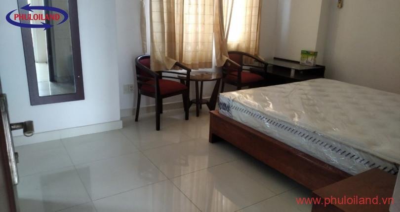 Bán biệt thự Phú Mỹ Hưng, hai mặt tiền đường nội khu Mỹ Thái 1a, đối diện công viên, giá 21,5 tỷ