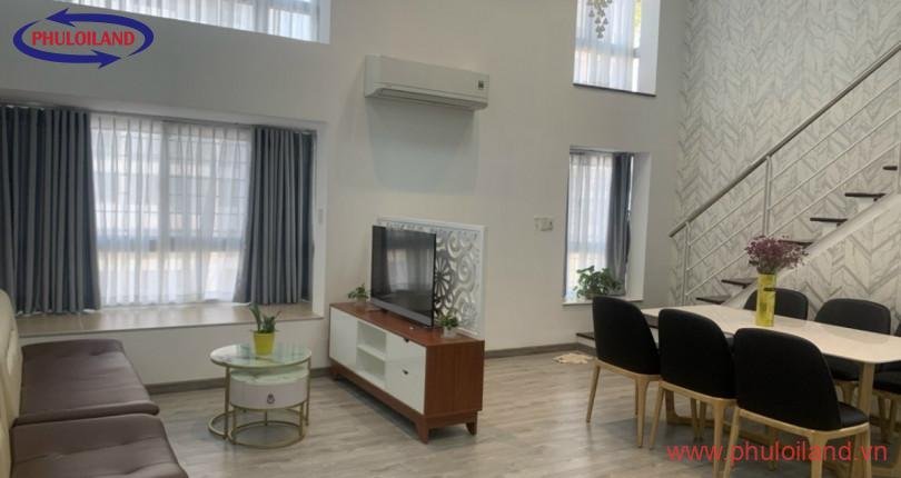 Cần bán nhanh căn hộ Duplex Sky Garden 1. DT 145m2 Gồm 4 phòng. Nội thât cao cấp. Giá 4,2 Tỷ. LH 0906 879 489 Trinh
