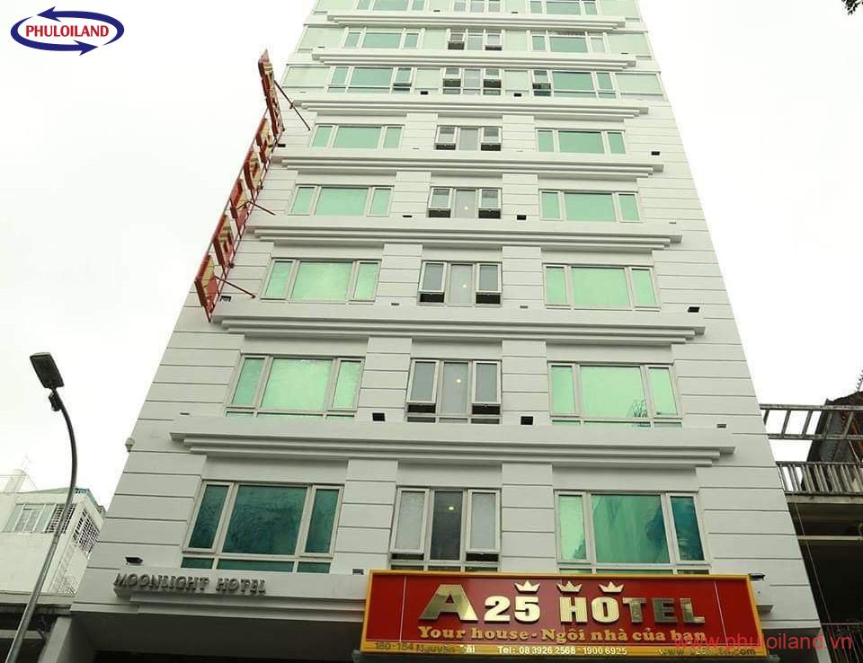 ban khach san duong nguyen trai quan 1 960x738 - Bán khách sạn 3 sao, mặt tiền đường Nguyễn Trãi, phường Bến Thành, Quận 1
