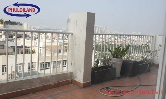 Cho thuê penthouse 2 sân Sky Graden 3. DT 292m2 Nhà đẹp- 4 Phòng ngủ. Giá 1.300 usd. LH 0906 879 489 Trinh