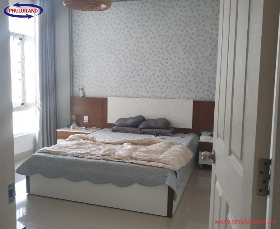 cho thue can ho sky garden 3 8 1 900x738 - Cho thuê penthouse 2 sân Sky Graden 3. DT 292m2 Nhà đẹp- 4 Phòng ngủ. Giá 1.300 usd. LH 0906 879 489 Trinh