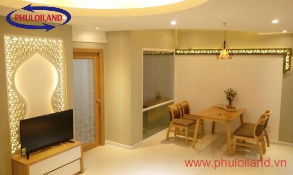 Cần cho thuê SCENIC VALLEY PMH.Dtich 80m2 2pn.Nhà đẹp full nội thất,tầng cao thoáng.Gía 1000$/tháng.0909733696 Thủy Tiên