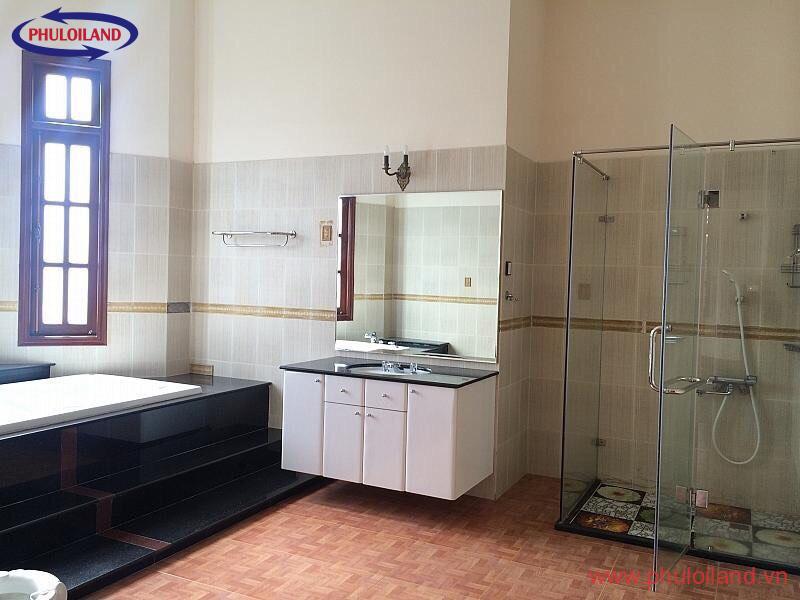 z2347808830492 83d2511f7bfaf37f6b284ad5d32d48ba - Bán Biệt Thự Thảo Điền Quận 2 dt 22*43 1 trệt 3 lầu 5 phòng Full Nội thất cao cấp sang trọng giá bán 172 tỷ Liên hệ 0909863032 Dung