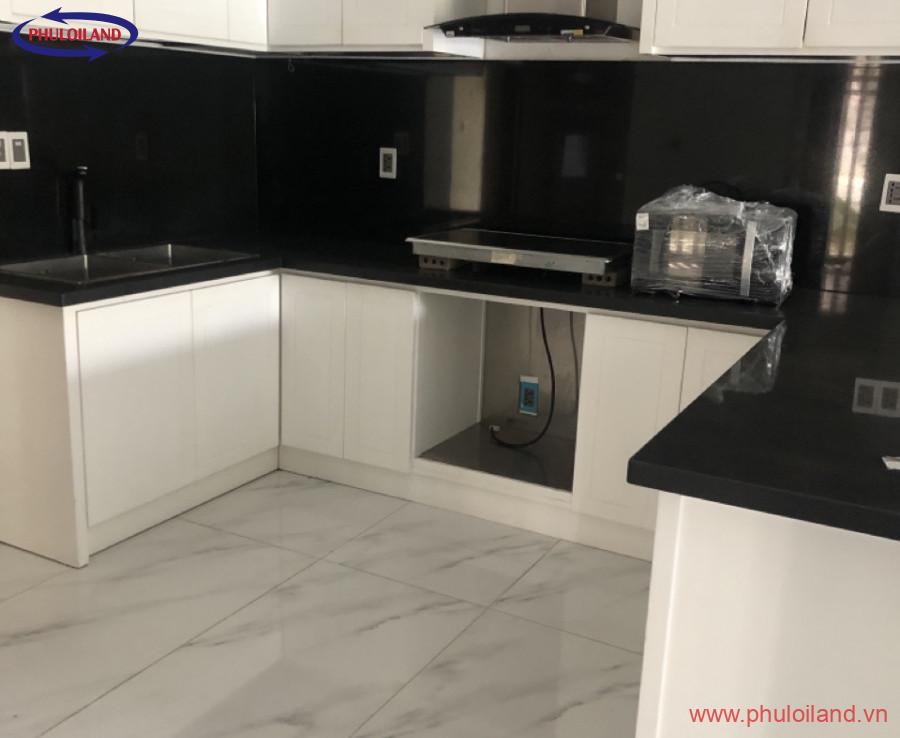 Ban shop chung cu Scenic Valley 1 Phu My Hung quan 7 2 900x738 - Bán Shop chung cư Scenic Valley 1, 94m2+ 17m2, sân vườn, shop đang có hợp đồng thuê, giá bán : 7.5 tỷ.