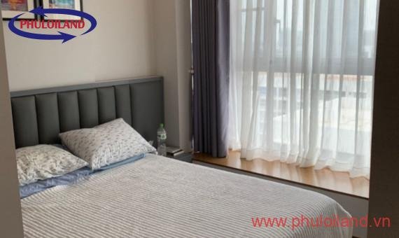 Cần bán căn hộ chung cư Scenic Valley 1, 80m2, view hồ bơi, giá 4.6 tỷ, nội thất đầy đủ.