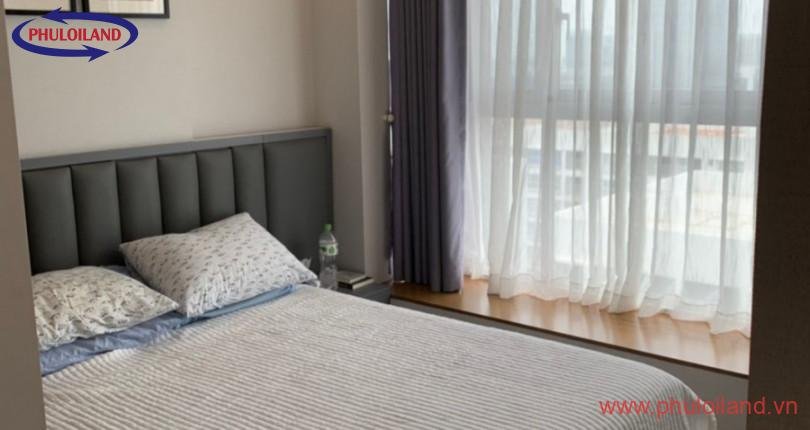 Cần bán căn hộ chung cư Scenic Valley 1, 80m2, view hồ bơi, giá 4.6 tỷ, nội thất đầy đủ.