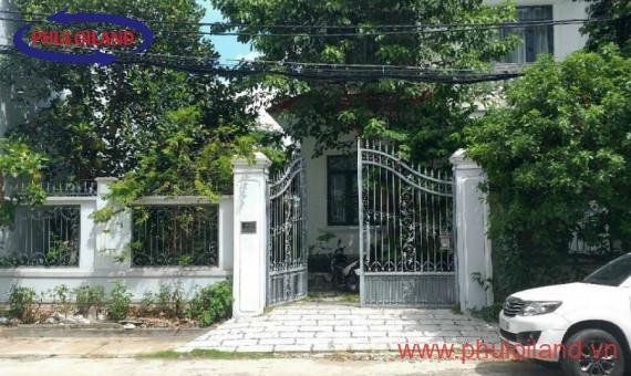 Bán biệt thự đơn lập Làng Đại Học B, đường Nguyễn Hữu Thọ, Nhà Bè, giá 27 tỷ