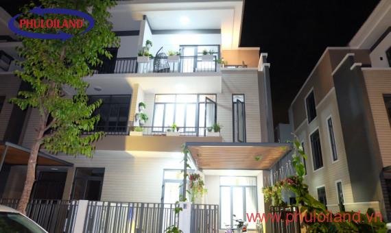 Bán gấp trong tuần biệt thự Lavila, giai đoạn 1, căn góc công viên, đầy đủ nội thất cao cấp, giá 13,5 tỷ