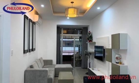 Bán gấp căn hộ có sân vườn Sky Garden 1. DT 71m2 Sân 14m. Nhà đẹp Đang cho Thuê 14 Triệu. Giá bán 3,2 Tỷ