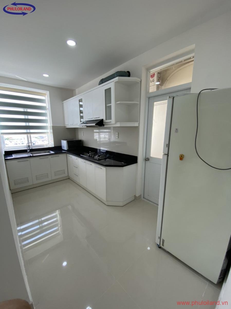 ban can ho sky garden 3 7 15 - Bán căn hộ Sky Garden 3. DT 70m2 View Bitexco-landmark 81. Nhà Đẹp- Nội Thất Mới. Giá 2,950 Tỷ