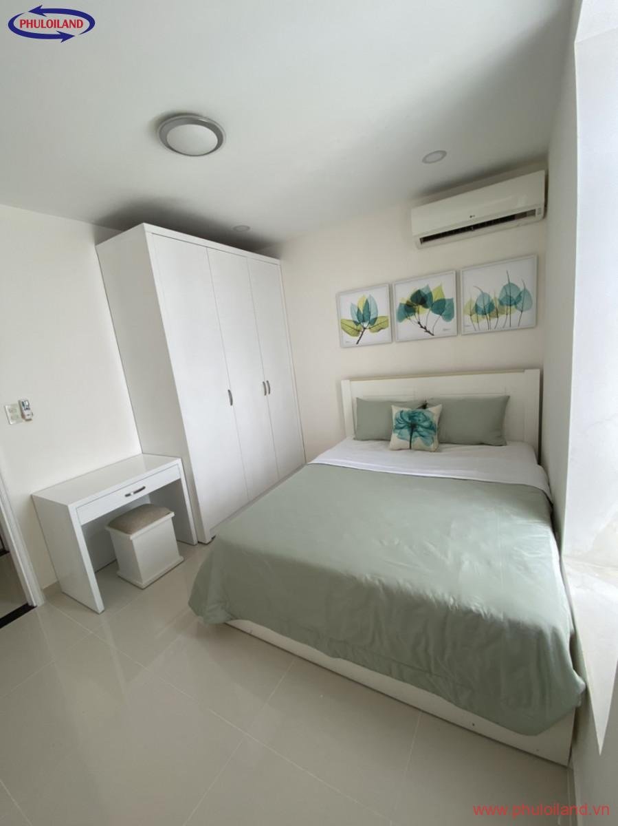 ban can ho sky garden 3 8 12 - Bán căn hộ Sky Garden 3. DT 70m2 View Bitexco-landmark 81. Nhà Đẹp- Nội Thất Mới. Giá 2,950 Tỷ