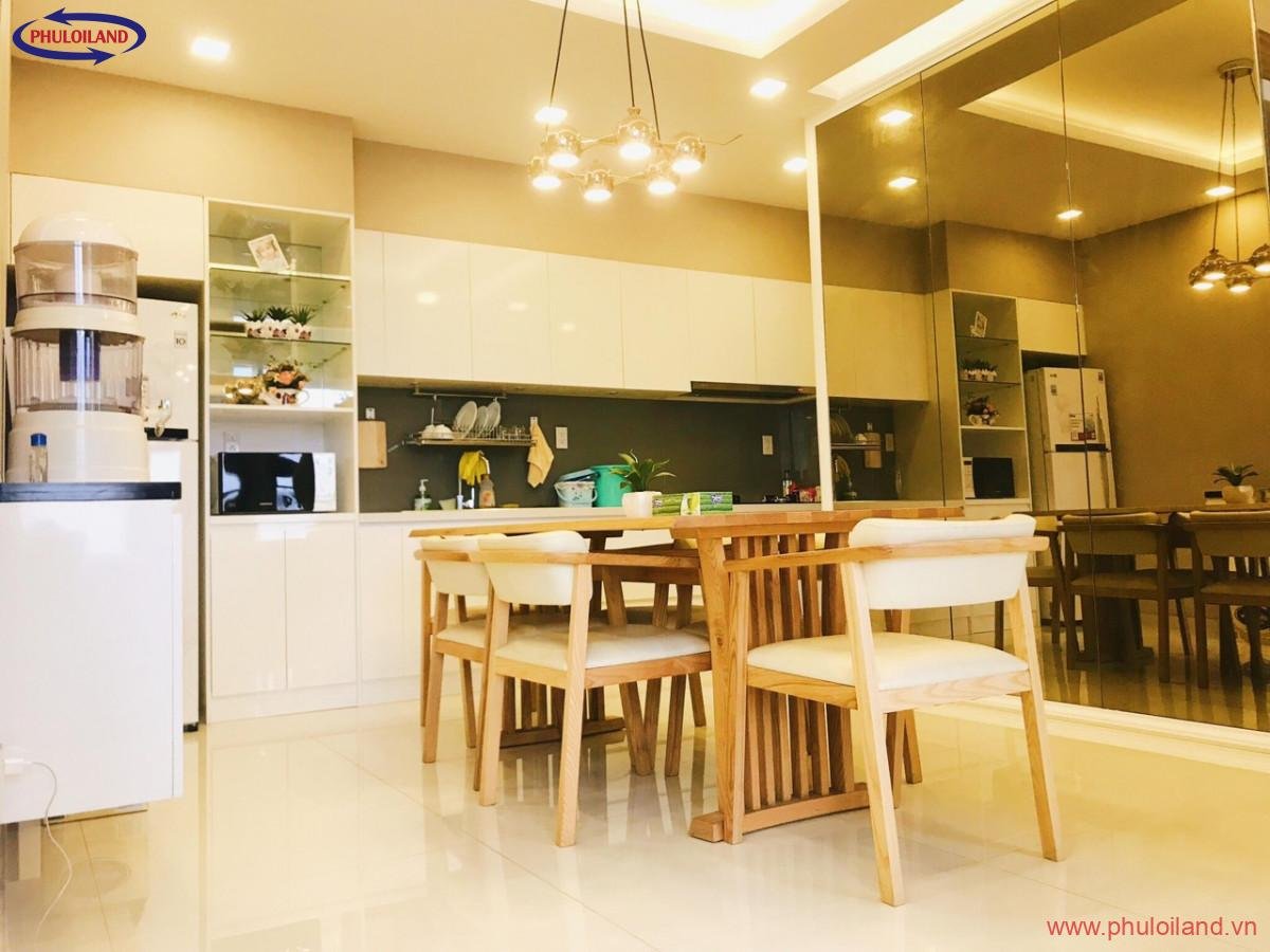 can ho star hill gia re nhat thi truong 11 - Bán rẻ căn hộ Star Hill PMH, dt 95m2, lầu siêu cao, nhà đẹp, căn góc view Midtown hướng đông nam, chỉ 4.7 tỷ