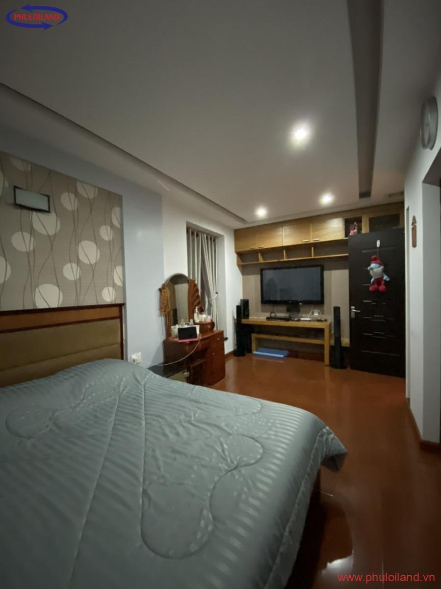 cho thue can ho sky garden 3 2 - Cho Thuê Căn hộ Sky Garden 3. Căn góc 72m2 Nhà Đẹp View Sông Tầng Cao Giá 14 Triệu/Tháng