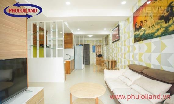 Cần bán căn hộ chung cư Scenic Valley 1, 70m2, lầu cao, view Đông Nam, giá 3.7 tỷ, nội thất đầy đủ.