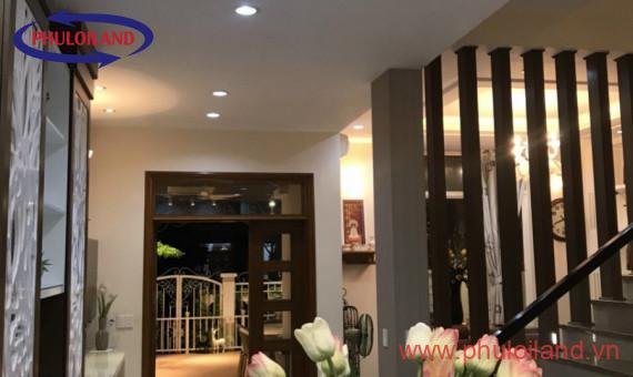 Bán nhà Biệt thự liền kề tại Mỹ Phú 3a, Phú Mỹ Hưng, nôi thất đẹp, giá 30 tỷ