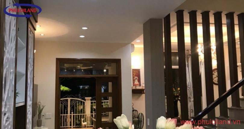 Bán nhà Biệt thự liền kề tại Mỹ Phú 3a, Phú Mỹ Hưng, nôi thất đẹp, giá 30 tỷ