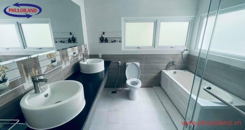 Bán biệt thự Ngân Long, đường Nguyễn Hữu Thọ, Nhà Bè