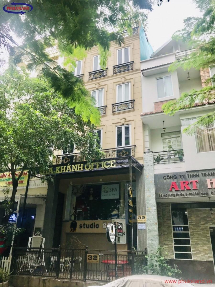 mat truoc nha pho ban - Bán nhà phố Phú Mỹ Hưng, mặt tiền đường nội khu, có hầm và thang máy, giá 30 tỷ