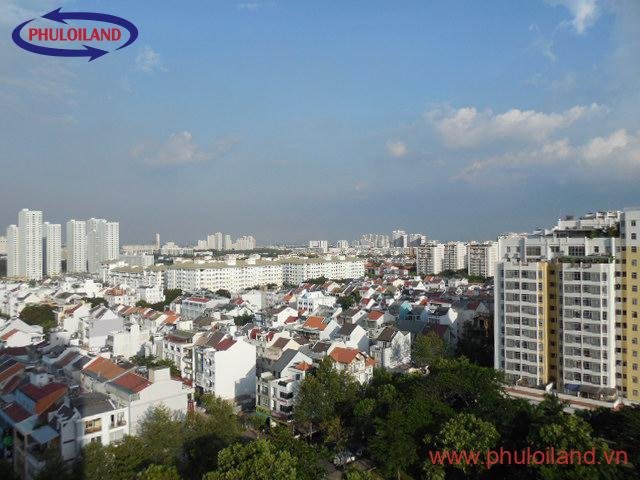 12 - Cho Thuê căn hộ Sky Garden 3. Căn góc 72m2 Nhà đẹp- View Hồ Bơi. Giá thuê 700 usd/tháng.