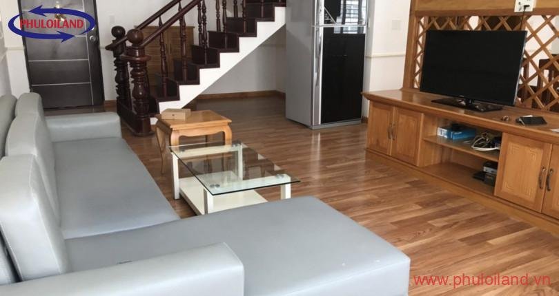 Cho Thuê Penthouse Sky Garden 3. DT 230m2 Nhà Đẹp Đầy Đủ Nội Thất Cao Cấp. Giá chỉ 1.200 USD/Tháng