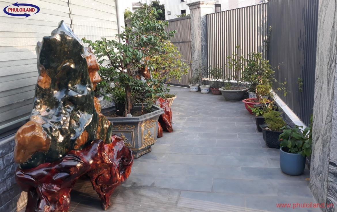 san vuon ben hong 1170x738 - Cập nhật bảng giá mua bán biệt thự tại Sadeco Nghỉ Ngơi Giải Trí, Quận 7, tháng 8/2021