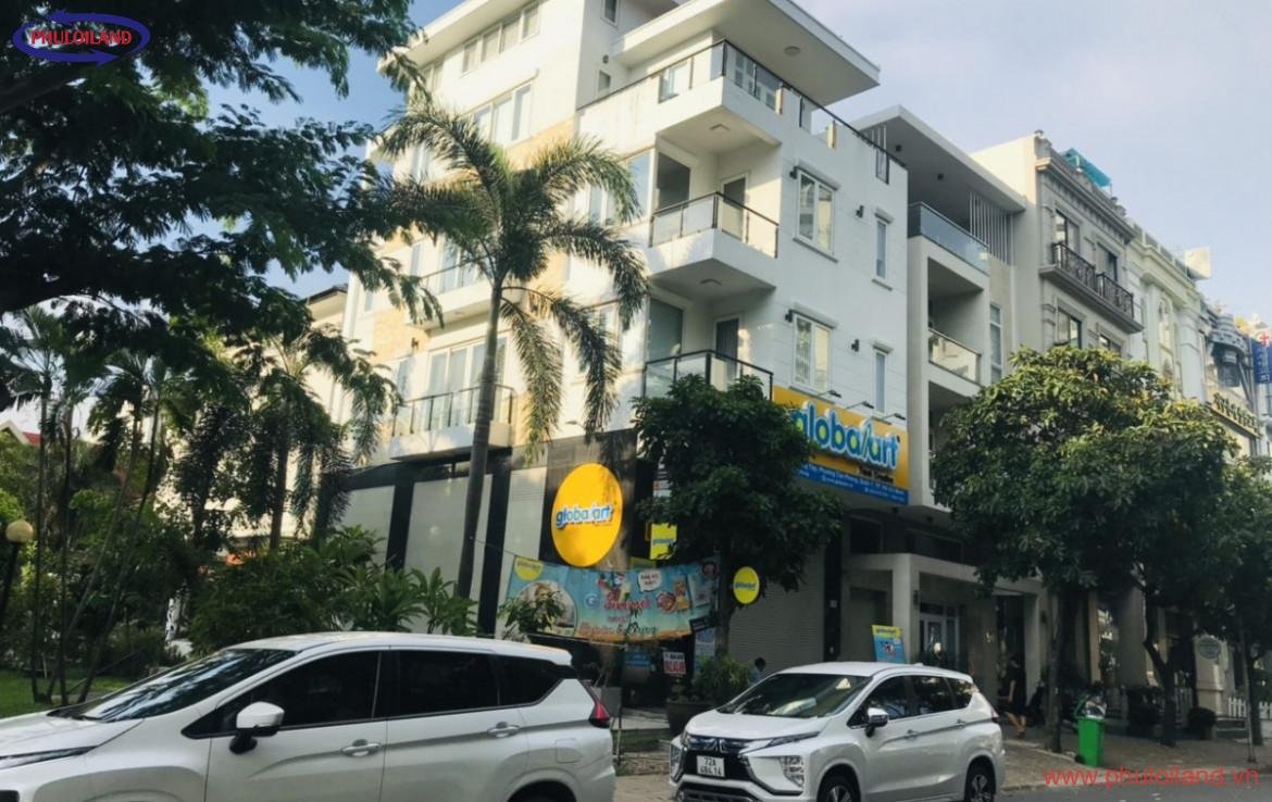 toa nha goc duong pham thai buong ban 1170x738 - Cập nhật bảng giá mua bán nhà biệt thự tại Nam Thiên 1, 2, 3, Phú Mỹ Hưng, tháng 8/2021