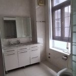 toilet-biet-thu-him-lam