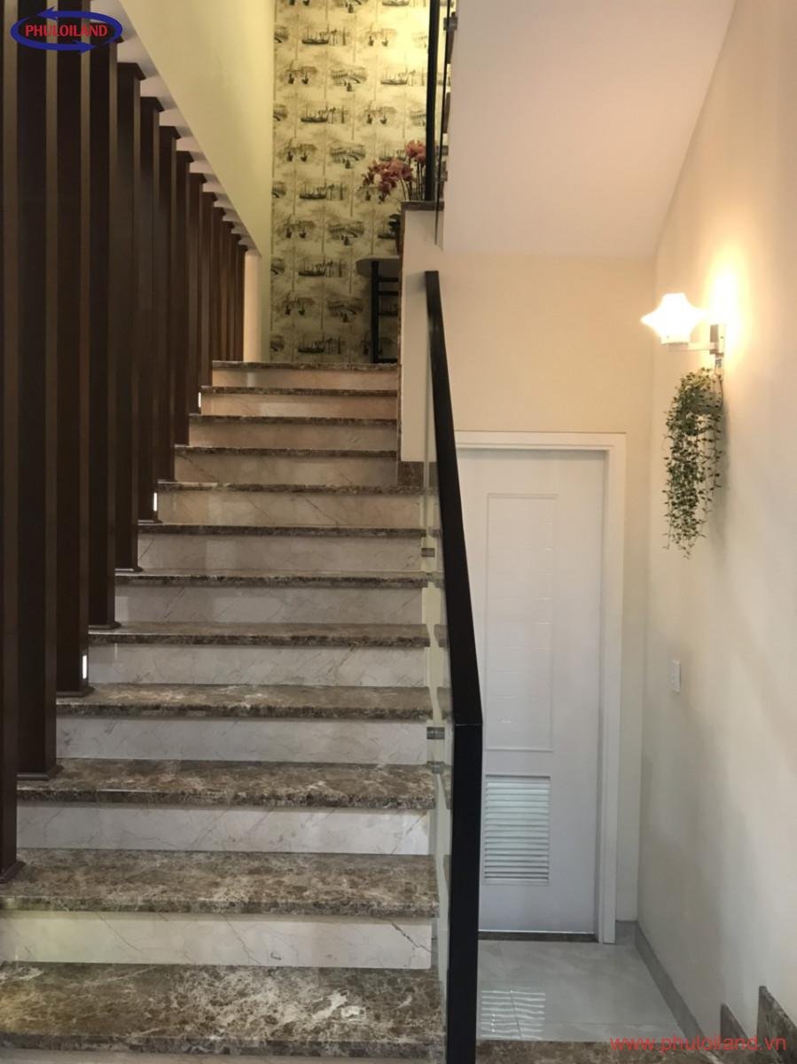 ban re biet thu My Phu 3 Phu My hung 11 - Bán nhanh biệt thự liền kế Mỹ Phú 3 Phú Mỹ Hưng, nhà mới đẹp, đường lớn, khu an ninh, chỉ 28 tỷ.