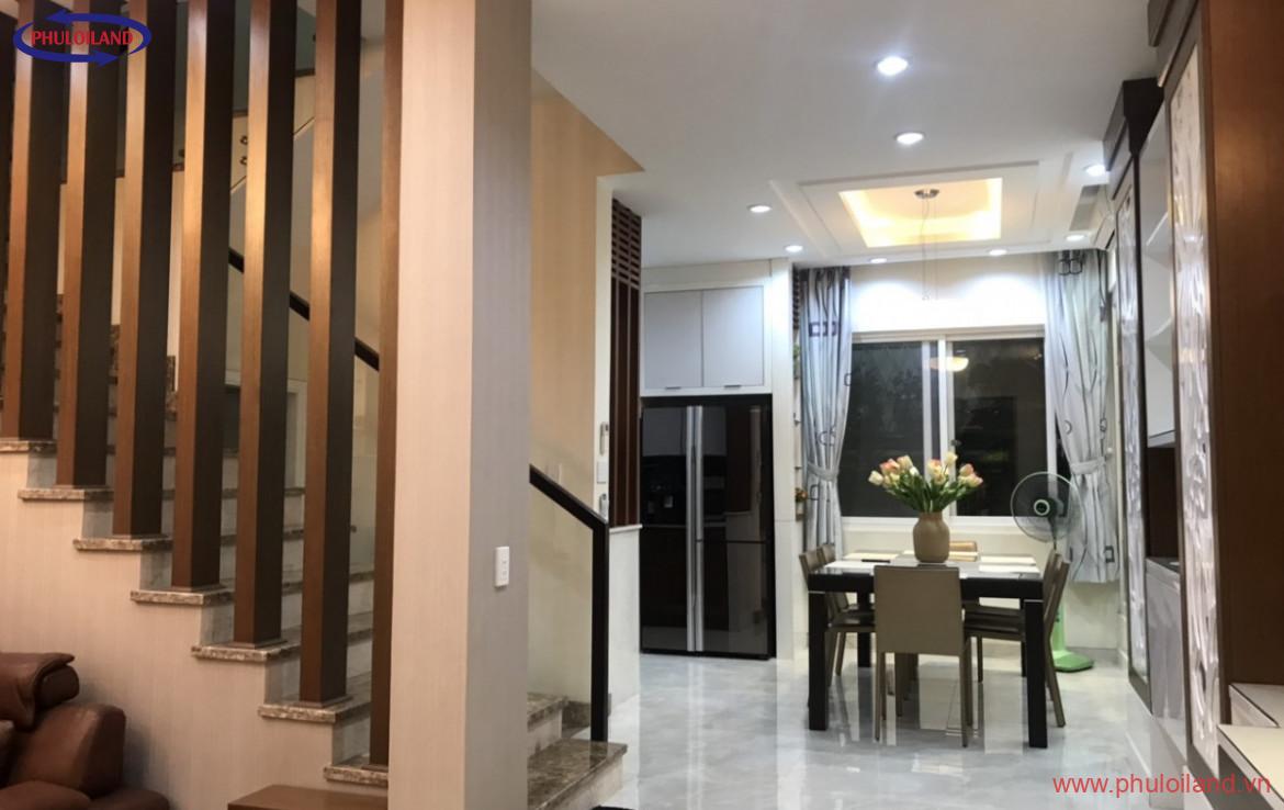 ban re biet thu My Phu 3 Phu My hung 15 1170x738 - Bán nhanh biệt thự liền kế Mỹ Phú 3 Phú Mỹ Hưng, nhà mới đẹp, đường lớn, khu an ninh, chỉ 28 tỷ.