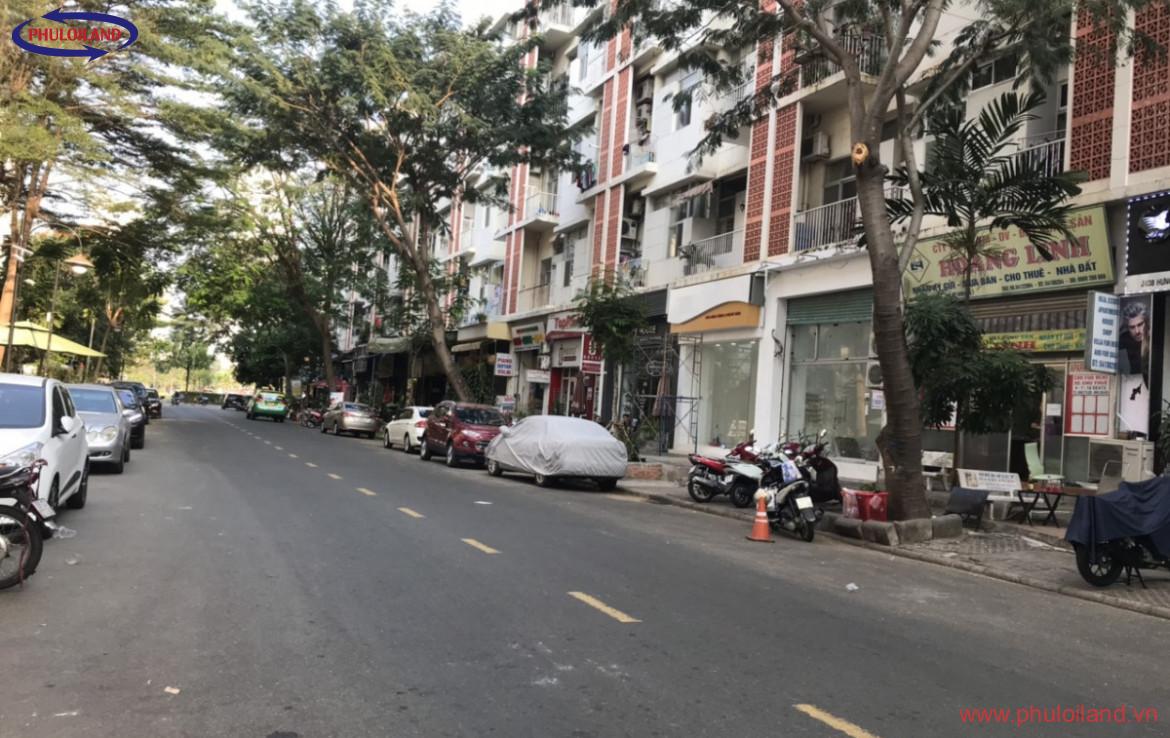 duong so 6 phia sau chung cu hung vuong 1 1170x738 - Chuyển nhượng căn hộ loft house tại tầng trệt chung cư Hưng Vượng 1, Phú Mỹ Hưng