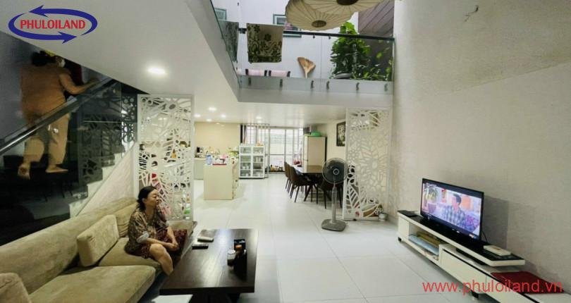 Bán nhà phố tại KDC Phú Mỹ Vạn Phát Hưng, Quận 7, giá 16,5 tỷ