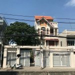 mat-ngoai-nha-dat-ban