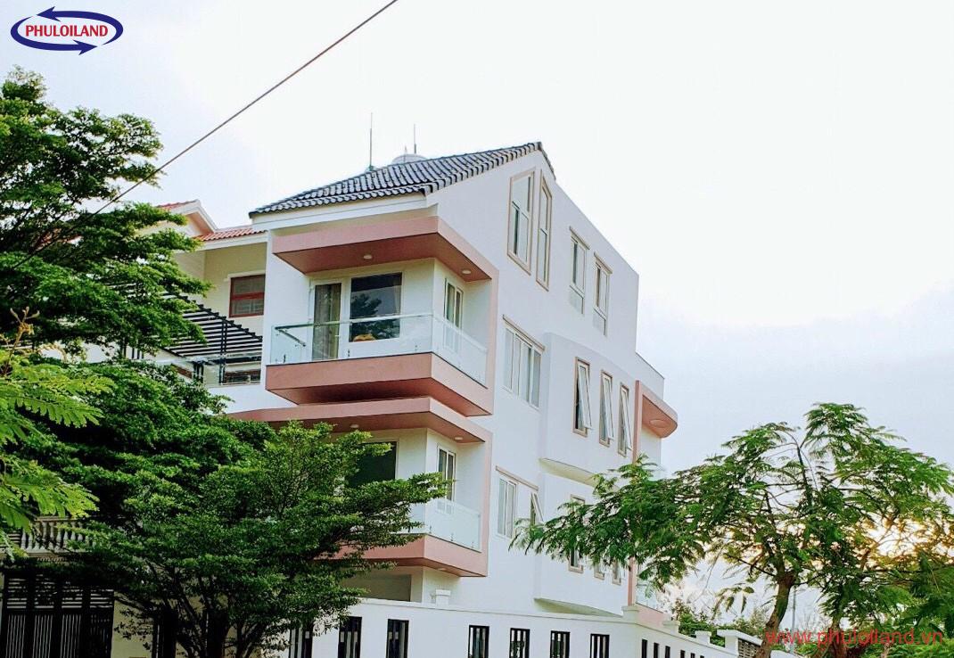 mat truoc biet thu ban 1 1070x738 - Bán biệt thự phố vườn Phú Xuân Vạn Hưng Phú, Nhà Bè, góc hai mặt tiền