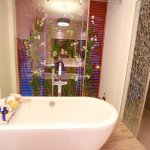 nha-tam-trong-biet-thu