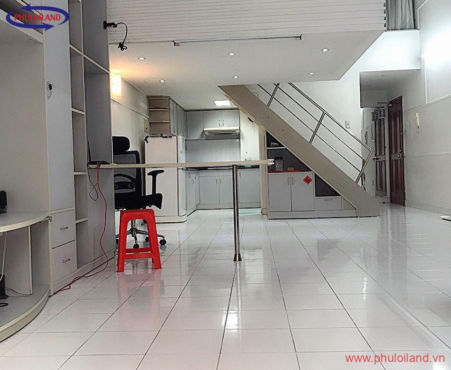 tang duoi can ho 900x738 - Chuyển nhượng căn hộ loft house tại tầng trệt chung cư Hưng Vượng 1, Phú Mỹ Hưng