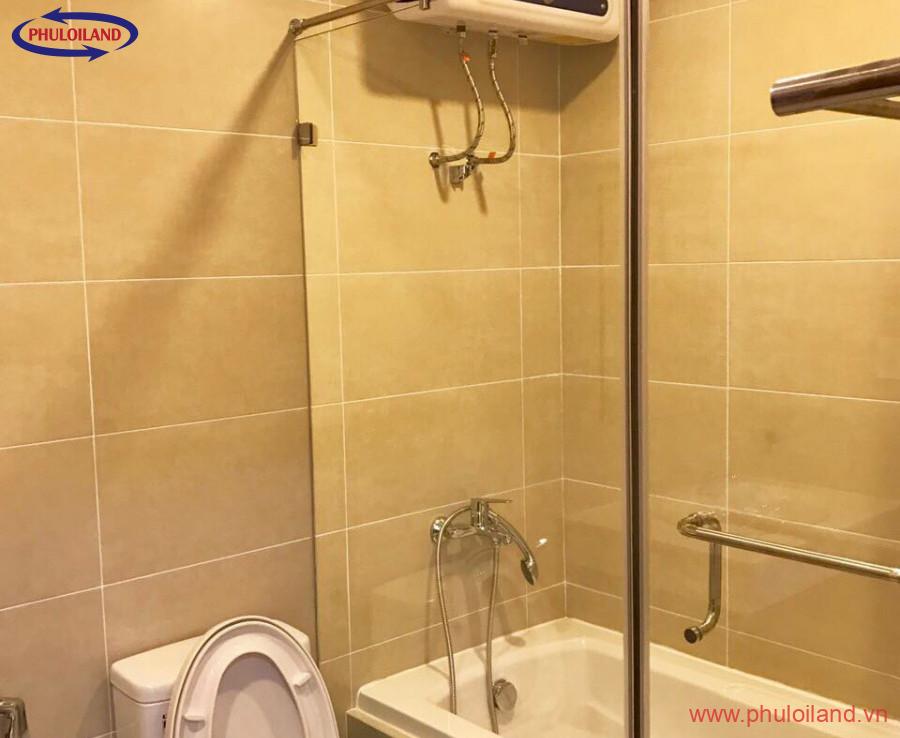 toalet co bon tam nam 900x738 - Cập nhật bảng giá mua bán căn hộ chung cư Green Valley, Phú Mỹ Hưng, tháng 9/2021