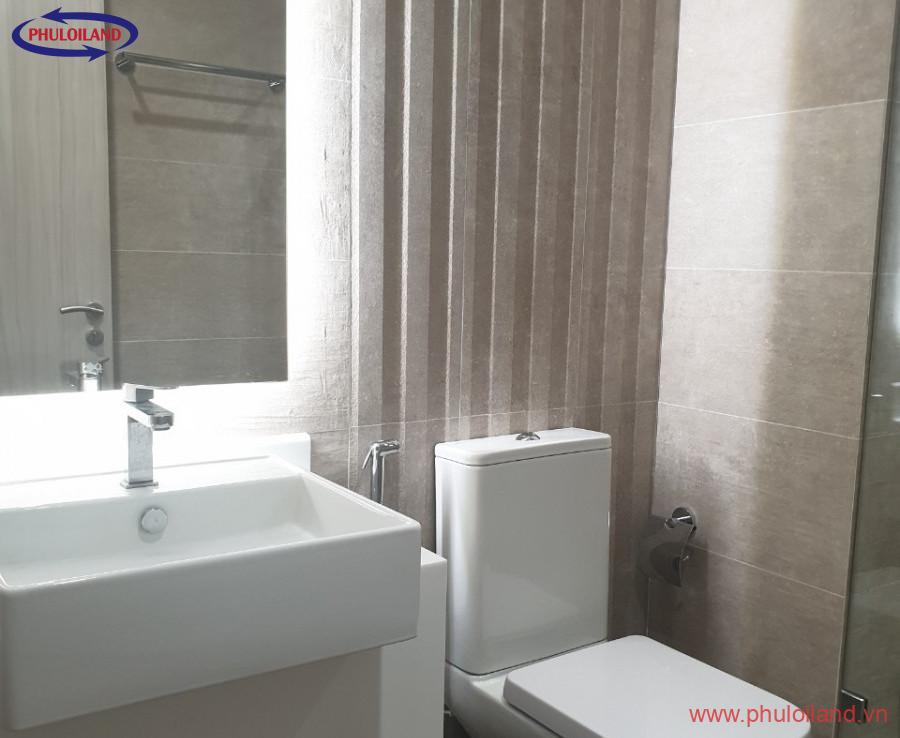 toilet can ho 1 900x738 - Cam kết rẻ nhất thị trường, căn hộ The Grande m5, căn góc, lầu cao, 135m2, full nội thất