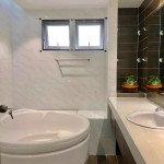 toilet-co-bon-tam-nam