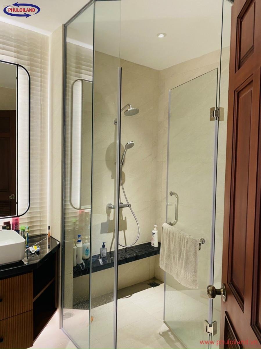 toilet nha ban 1 - Bán biệt thự liên kế vườn Mỹ Thái 1, nhà thiết kế đẹp, đầy đủ nội thất, giá 26 tỷ