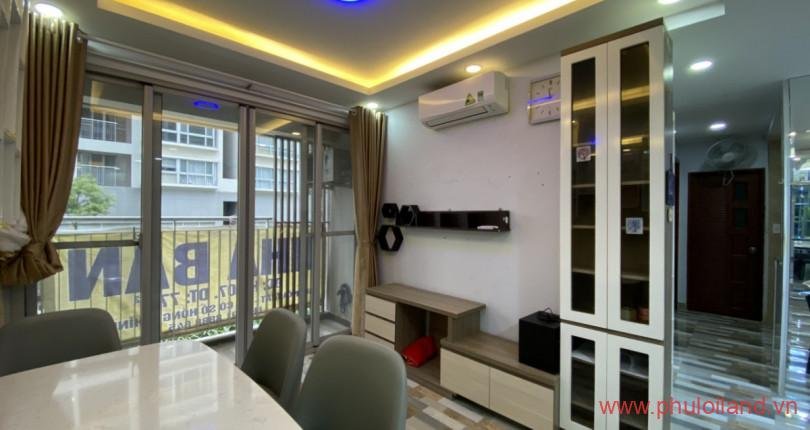 Bán căn hộ chung cư Scenic Valley 1, 70m2, tầng thấp, giá 3.2 tỷ, nhà đang trống xem nhà dễ.