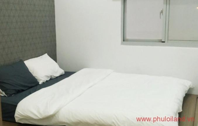 Cần chuyển nhượng lại căn hộ chung cư Scenic Valley 1, 80m2, view Đông Nam, giá 4.7 tỷ, nhà đang có hợp đồng thuê.