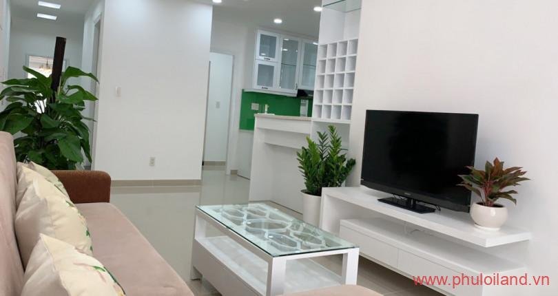 Cần bán lại căn hộ Sky Garden 3. DT 68m2 Nhà đẹp- Tặng hết nội thất- 2 Phòng- View Nam- Gia 2.780 Tỷ