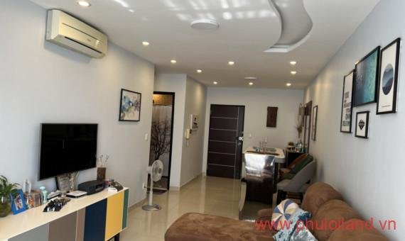 Bán căn hộ Sky Garden 3. DT 56m2 Nhà rất đẹp- decor theo phong cách hiện đại. Tặng hết nội thất. Giá 2,430 Tỷ