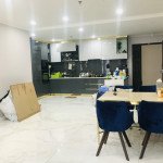 bep-va-ban-an-rong-rai