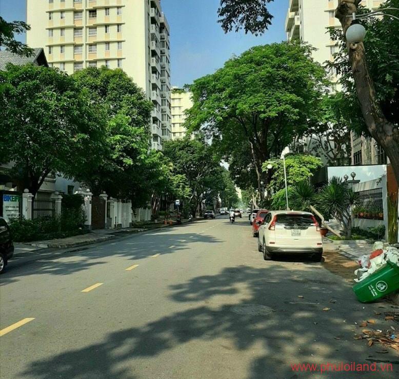 biet thu toa lac tren mat tien duong pham thai buong tan phong quan 7 778x738 - Cần bán gấp biệt thự đơn lập góc đường Phạm Thái Bường, kp Nam Long 1, Phú Mỹ Hưng