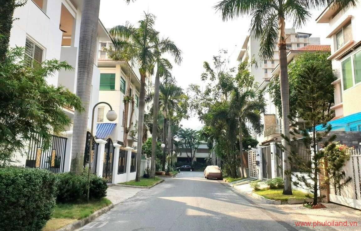 can canh duong noi khu my hoang phu my hung quan 7 1152x738 - Bán nhanh biệt thự đơn lập tại Mỹ Hoàng, Phú Mỹ Hưng, giá 75 tỷ