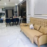 can-canh-sofa-trong-phong-khach-can-ho